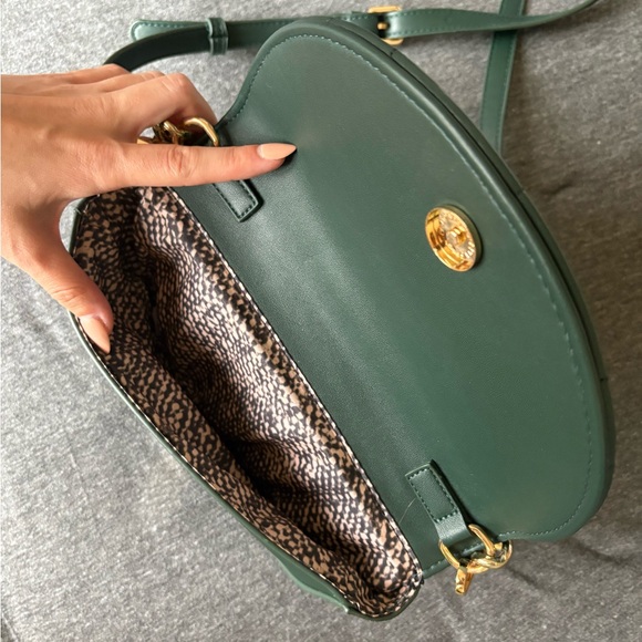 Green Purse - Picture 2 of 6